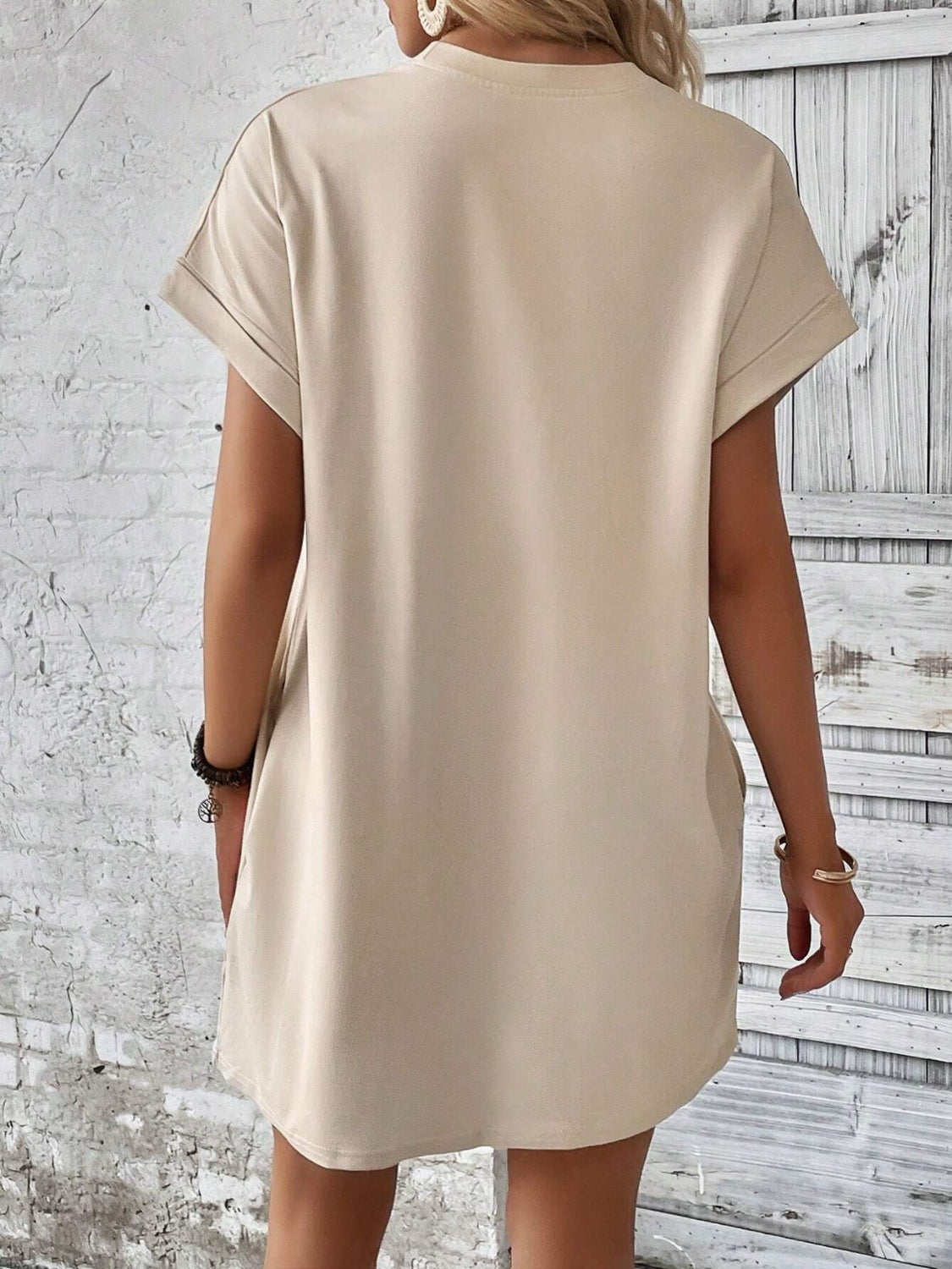 Round Neck Short Sleeve Mini Dress Round Neck Short Sleeve Mini Dress